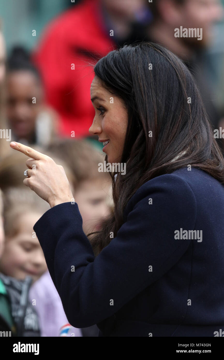 Birmingham, UK. 8 mars, 2018. Son Altesse Royale le prince Harry (Pays de Galles) et Meghan Markle, un bain de foule sur la Journée internationale des femmes à Birmingham au Millennium Point, Birmingham, le 8 mars 2018. Crédit : Paul Marriott/Alamy Live News Banque D'Images