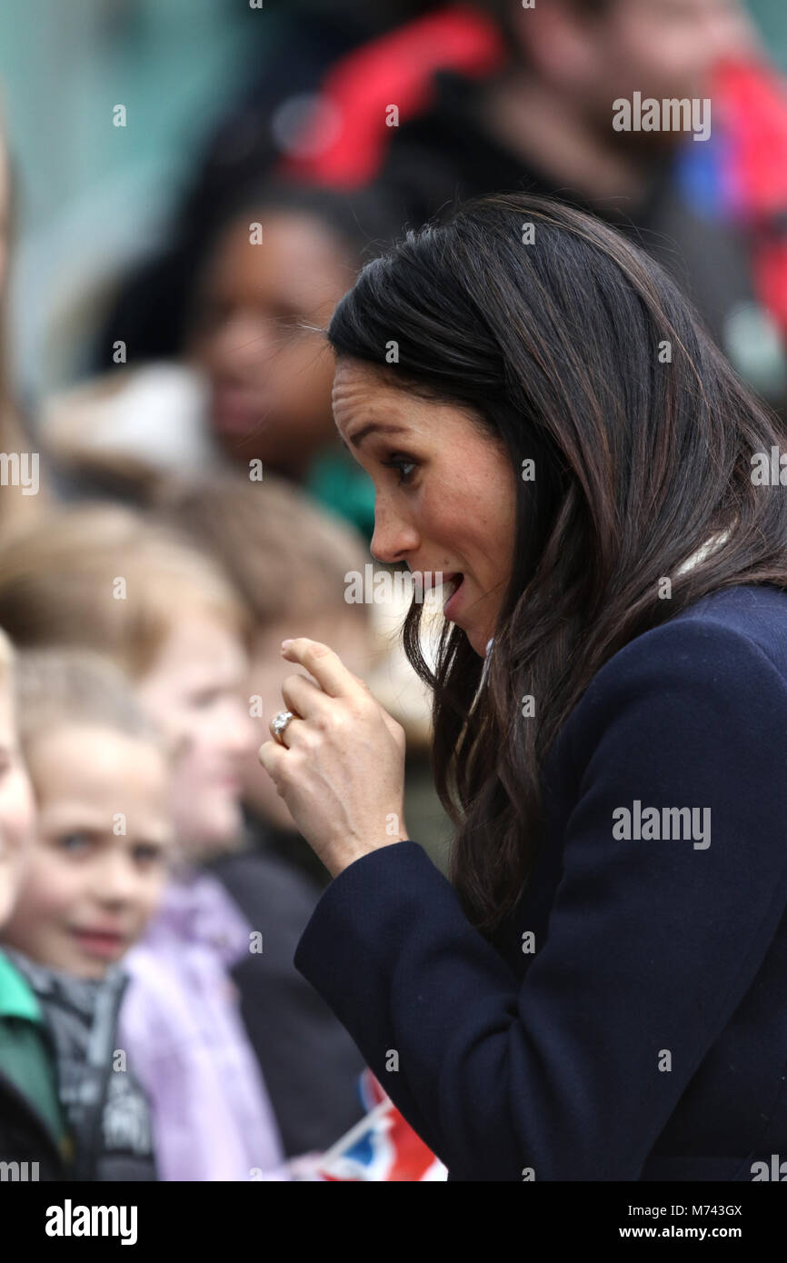 Birmingham, UK. 8 mars, 2018. Son Altesse Royale le prince Harry (Pays de Galles) et Meghan Markle, un bain de foule sur la Journée internationale des femmes à Birmingham au Millennium Point, Birmingham, le 8 mars 2018. Crédit : Paul Marriott/Alamy Live News Banque D'Images