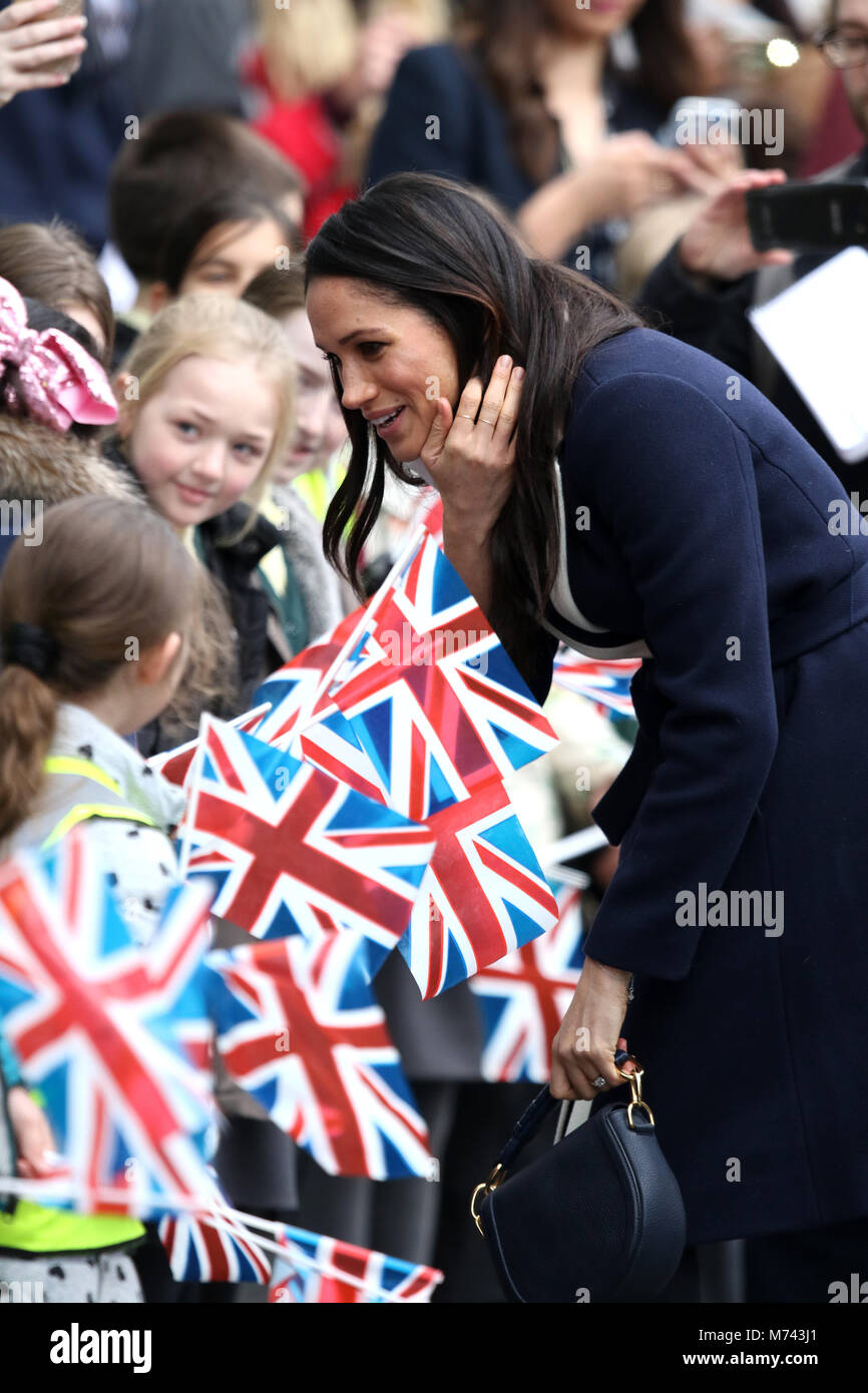 Birmingham, UK. 8 mars, 2018. Son Altesse Royale le prince Harry (Pays de Galles) et Meghan Markle, un bain de foule sur la Journée internationale des femmes à Birmingham au Millennium Point, Birmingham, le 8 mars 2018. Crédit : Paul Marriott/Alamy Live News Banque D'Images
