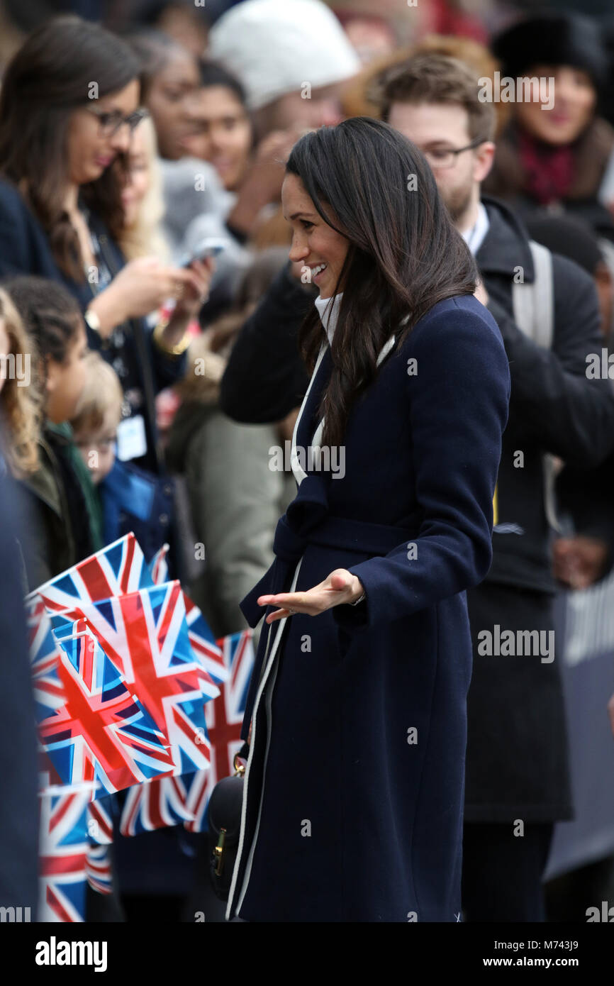 Birmingham, UK. 8 mars, 2018. Son Altesse Royale le prince Harry (Pays de Galles) et Meghan Markle, un bain de foule sur la Journée internationale des femmes à Birmingham au Millennium Point, Birmingham, le 8 mars 2018. Crédit : Paul Marriott/Alamy Live News Banque D'Images