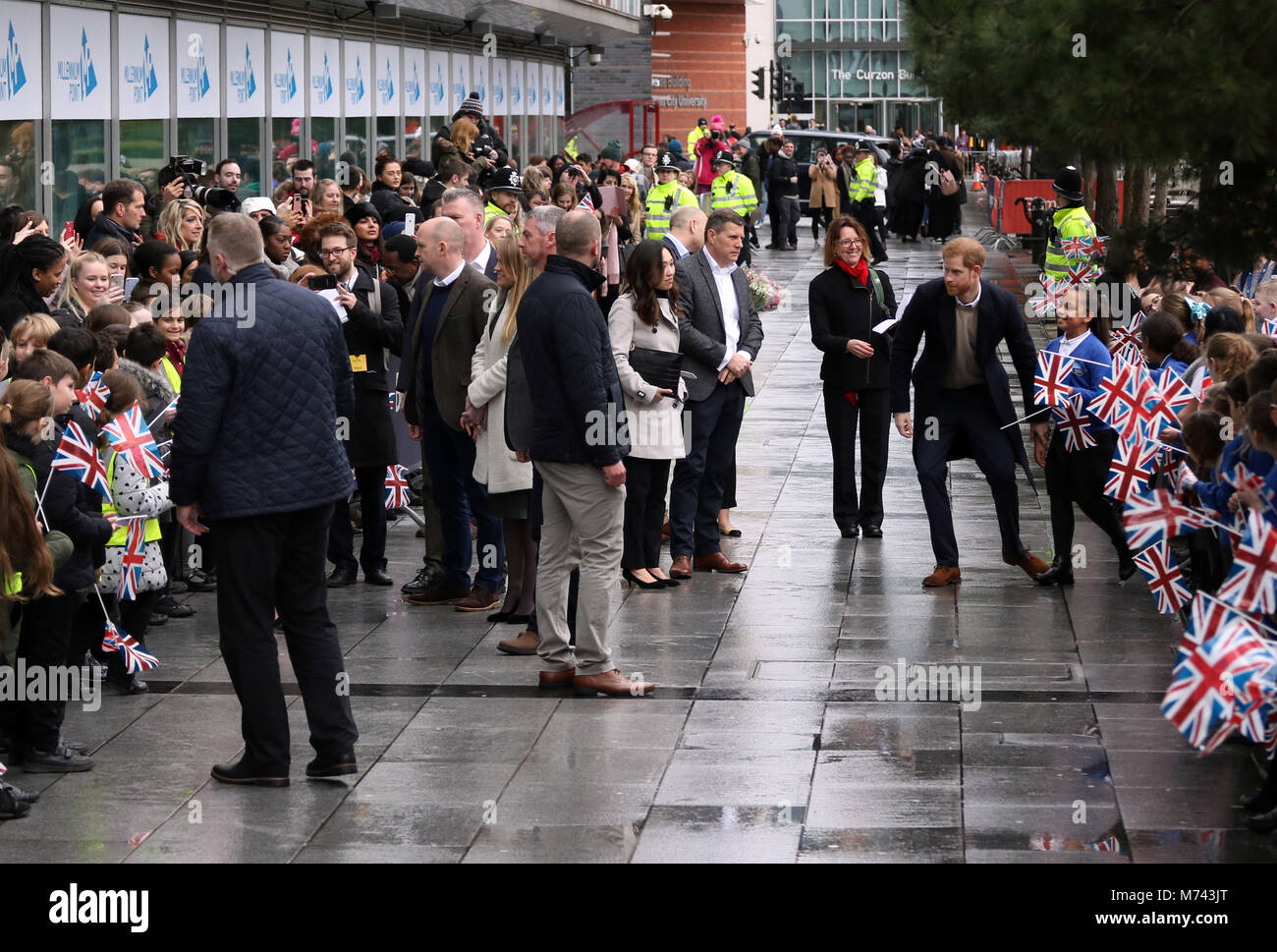 Birmingham, UK. 8 mars, 2018. Son Altesse Royale le prince Harry (Pays de Galles) et Meghan Markle, un bain de foule sur la Journée internationale des femmes à Birmingham au Millennium Point, Birmingham, le 8 mars 2018. Crédit : Paul Marriott/Alamy Live News Banque D'Images
