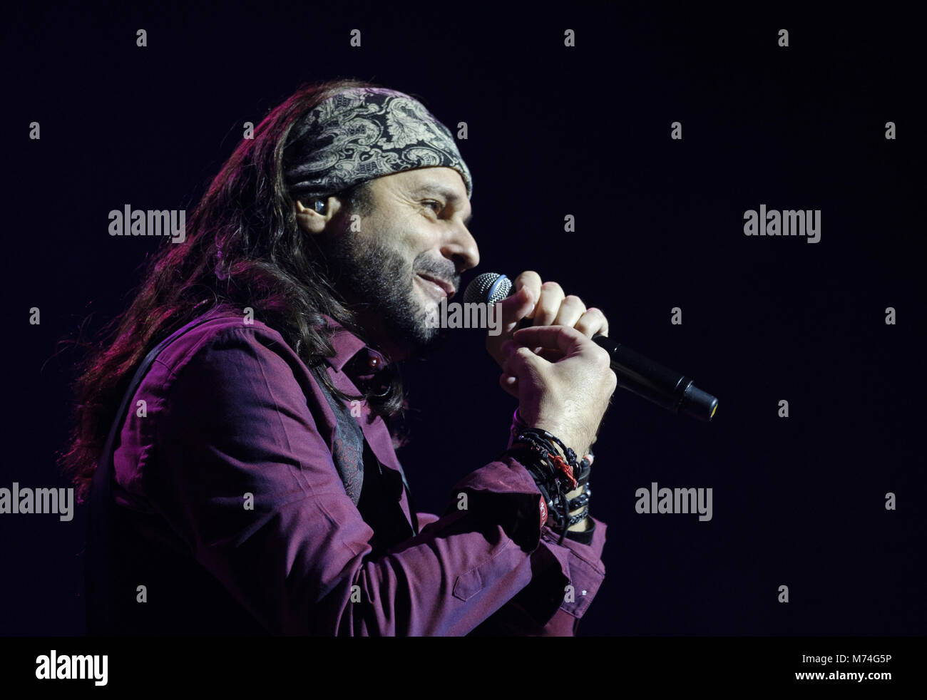 Singer El Arrebato effectue live au Nuevo Teatro Alcalá à Madrid comprend : El Arrebato Où : Madrid, Espagne Quand : 05 Feb 2018 Crédit : Oscar Gonzalez/WENN.com Banque D'Images