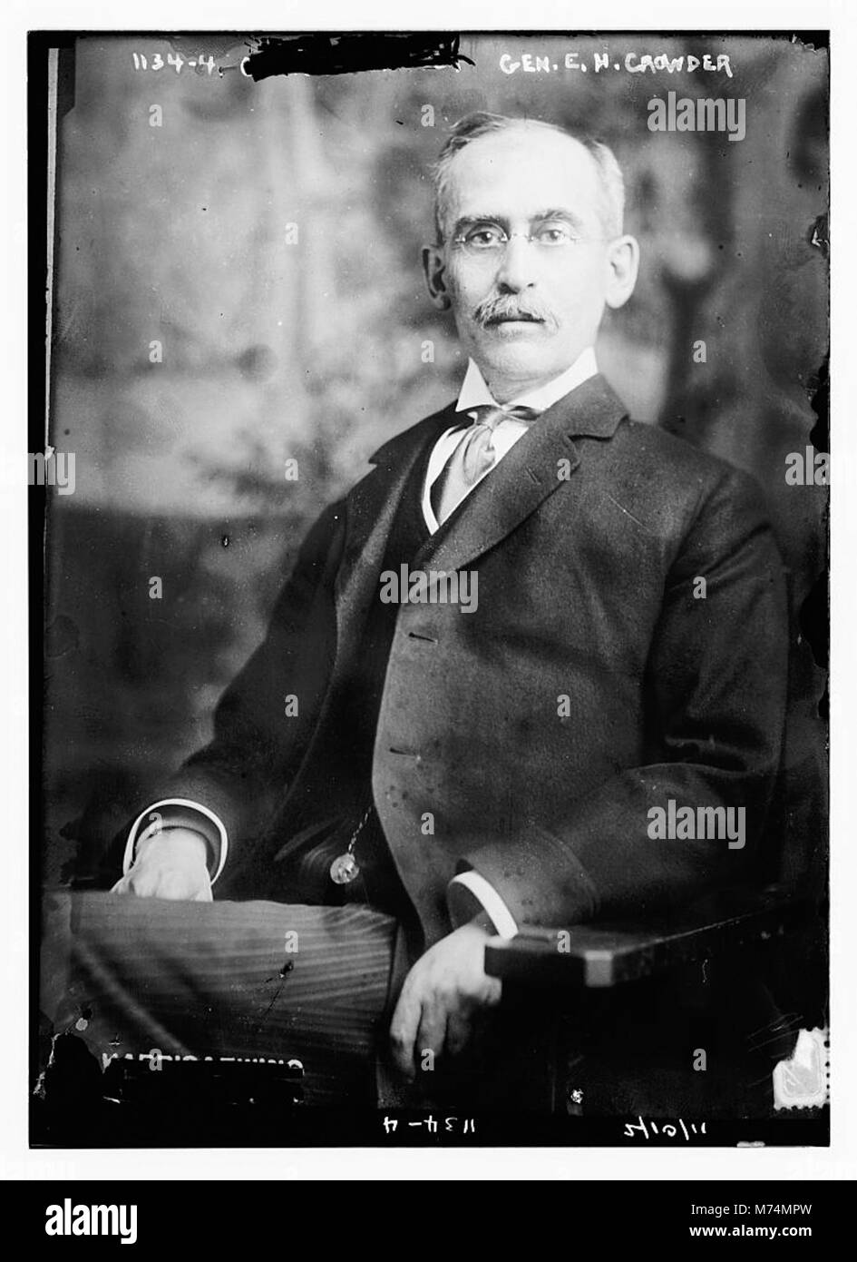 Ce portrait montre le général E.H. Crowder, une figure importante de l'armée américaine pendant la première Guerre mondiale. Crowder a servi comme prévôt général et a été influent dans l'organisation militaire pendant la guerre. Banque D'Images