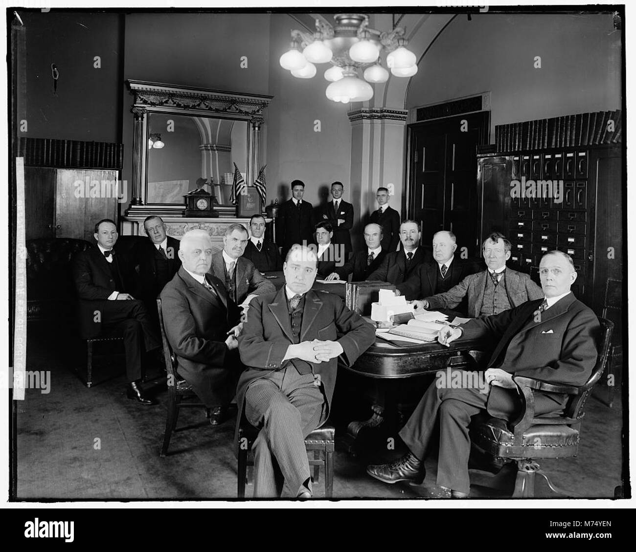 Une photographie du Comité du Règlement à la Chambre des représentants au cours d'une session, capturant un moment de l'histoire législative américaine. Banque D'Images