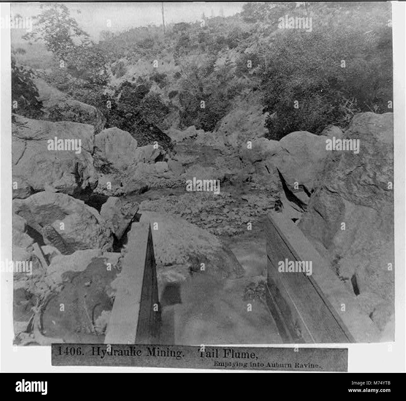 L'extraction hydraulique - Canal de la queue, de se jeter dans la Auburn Ravine RCAC2002719816 Banque D'Images