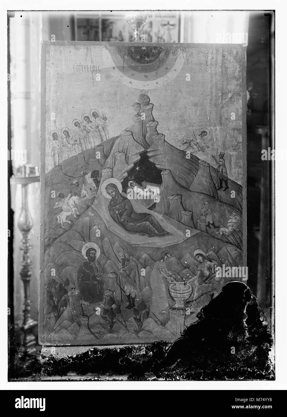 Cette image représente une collection d'icônes religieuses, offrant un aperçu de la forme d'art sacré et de son importance dans les traditions spirituelles et culturelles de diverses cultures. Banque D'Images