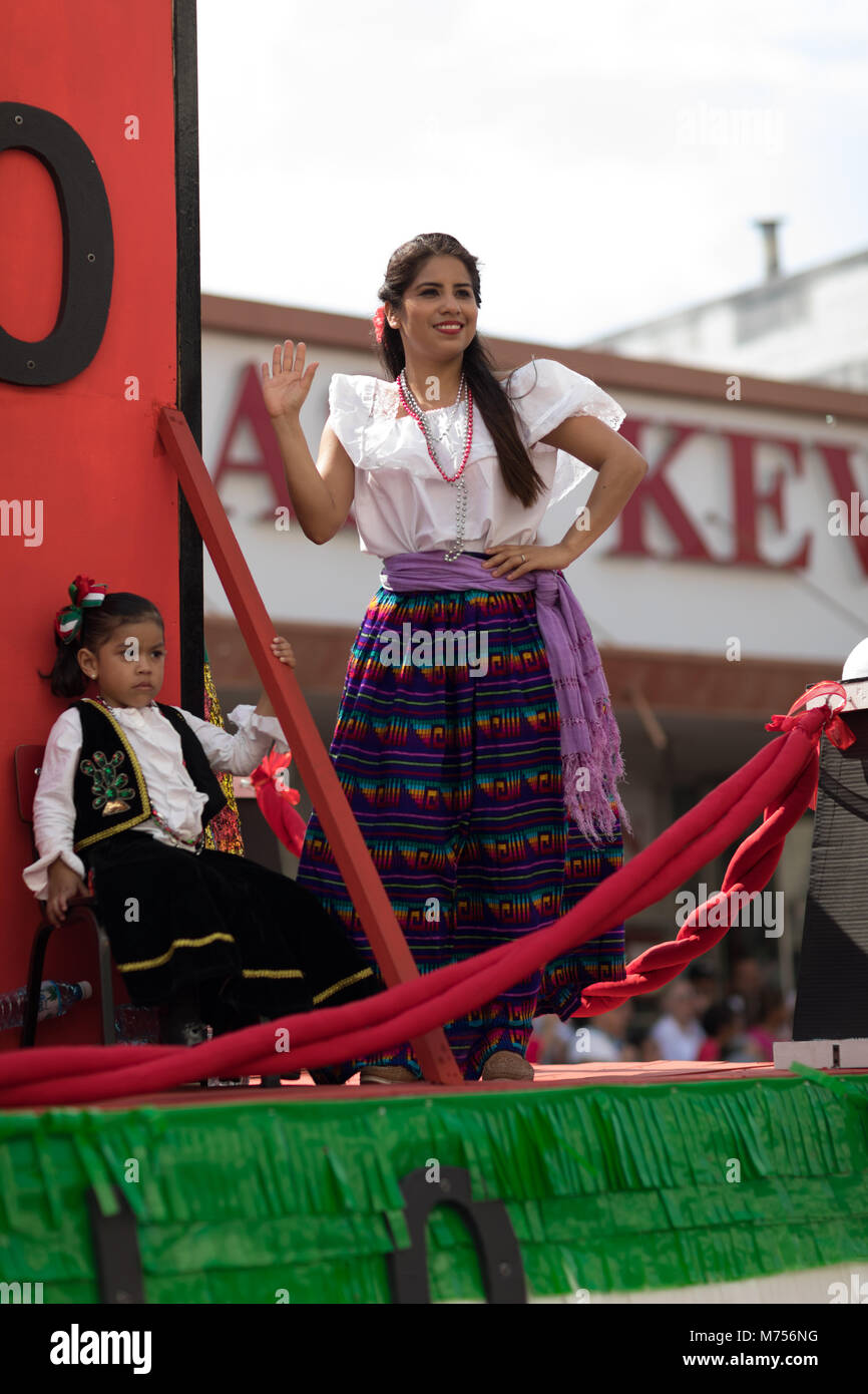 Brownsville, Texas, USA - Le 24 février 2018, Grand Parade internationale fait partie du Charro Jours Fiesta - Fiestas Mexicanas, un festival national Banque D'Images