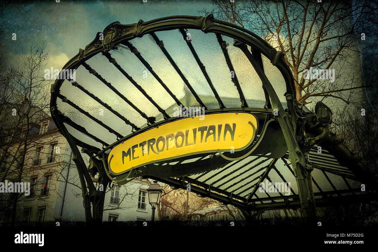 Entrée du métro Art Déco par Hector Guimard, Paris, France, Europe Banque D'Images