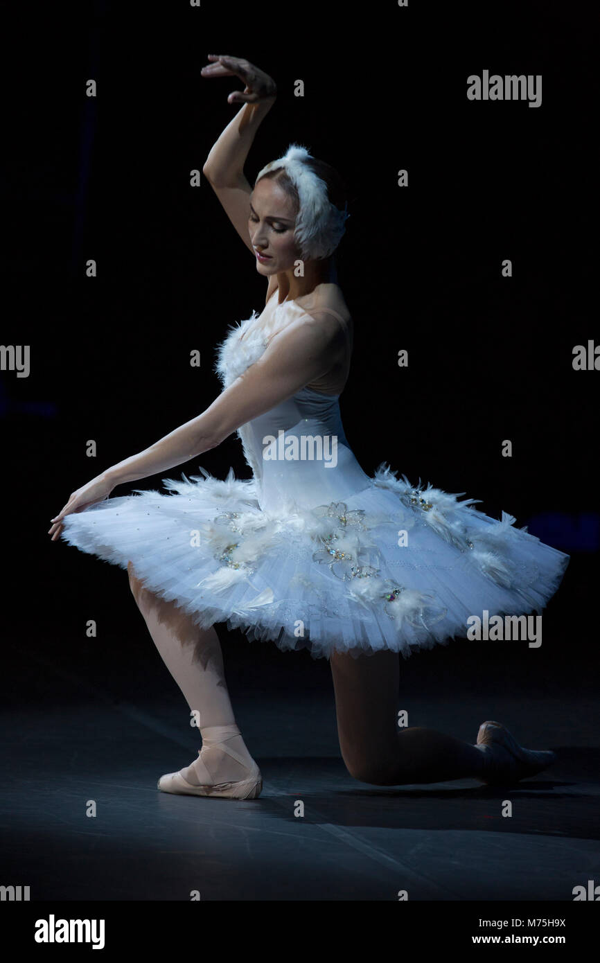 Ekaterina Shipulina en un ballet ballet danse pack 'lac' wan par Piotr Tchaïkovski en théâtre Bolchoï à Moscou, Russie Banque D'Images