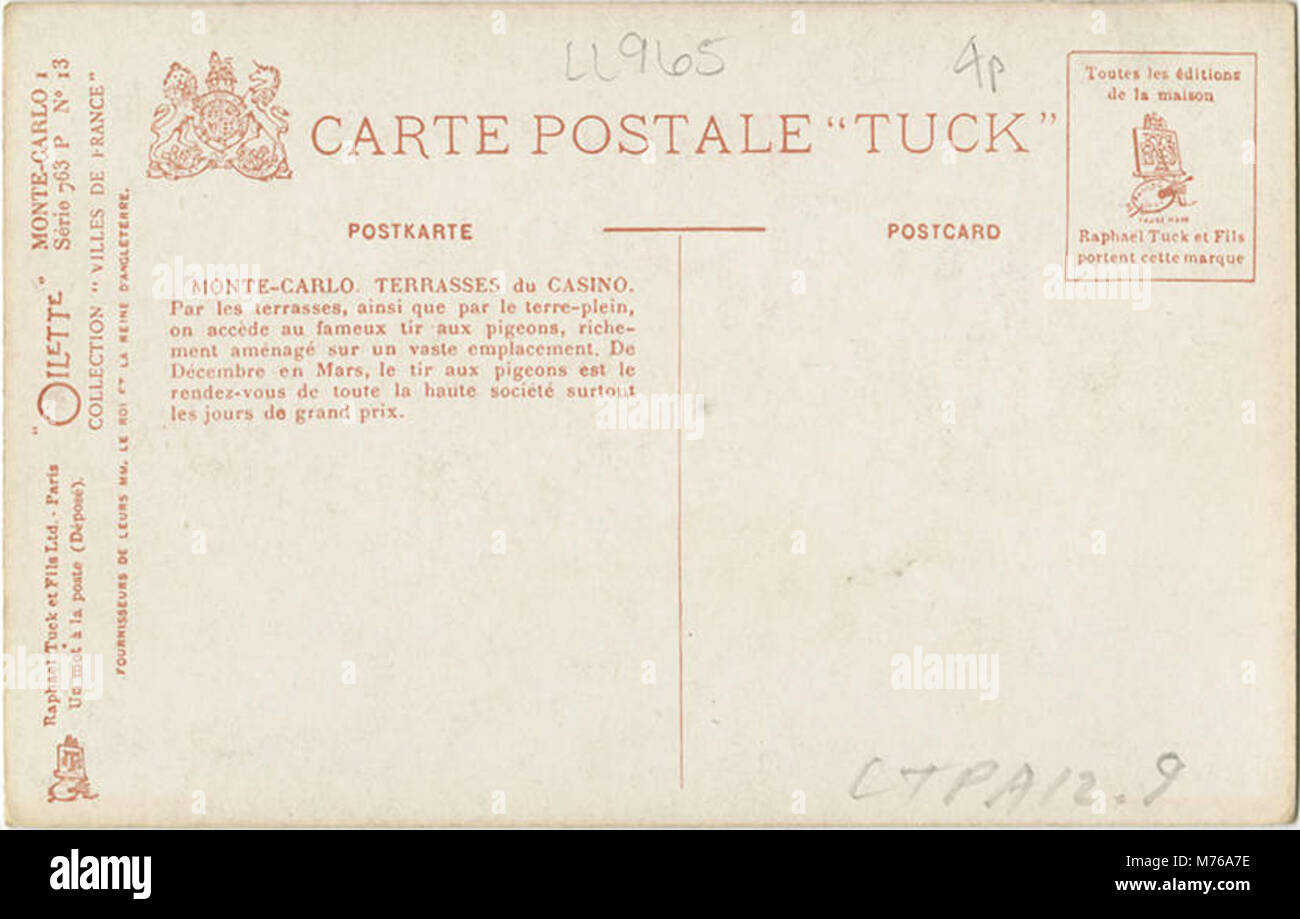 Monte-Carlo, situé à Monaco, est célèbre pour ses luxueuses terrasses de casino, offrant une vue imprenable sur la mer Méditerranée et servant de site réputé aux touristes comme aux joueurs. Banque D'Images