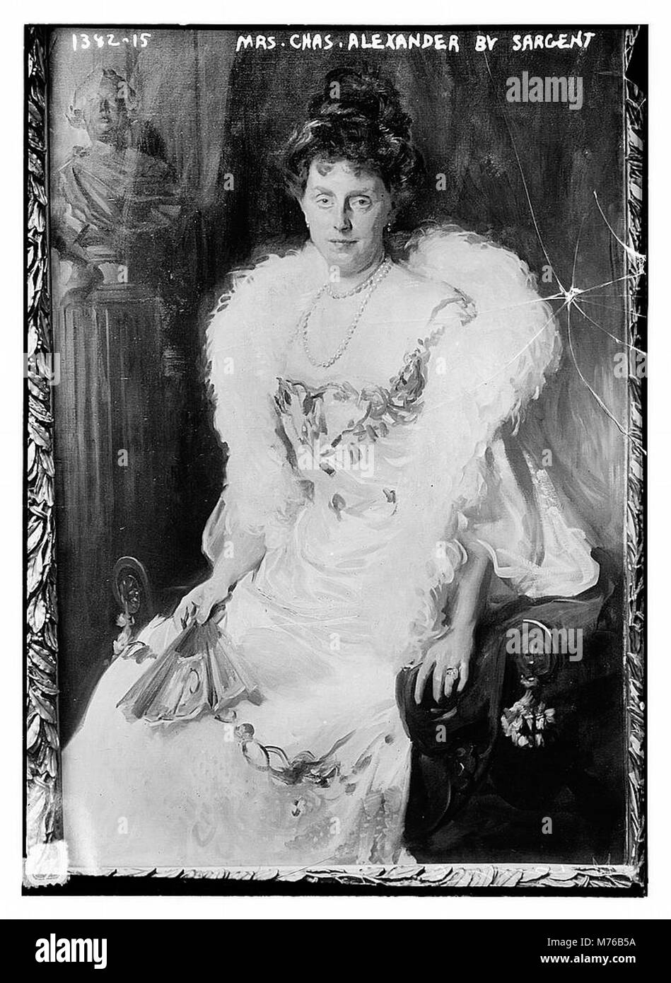 Ce portrait de John Singer Sargent représente MRS Charles Alexander, capturant l'élégance et la grâce associées au célèbre style de portrait de Sargent. Banque D'Images Ce portrait de John Singer Sargent représente MRS Charles Alexander, capturant l'élégance et la grâce associées au célèbre style de portrait de Sargent. Banque D'Images