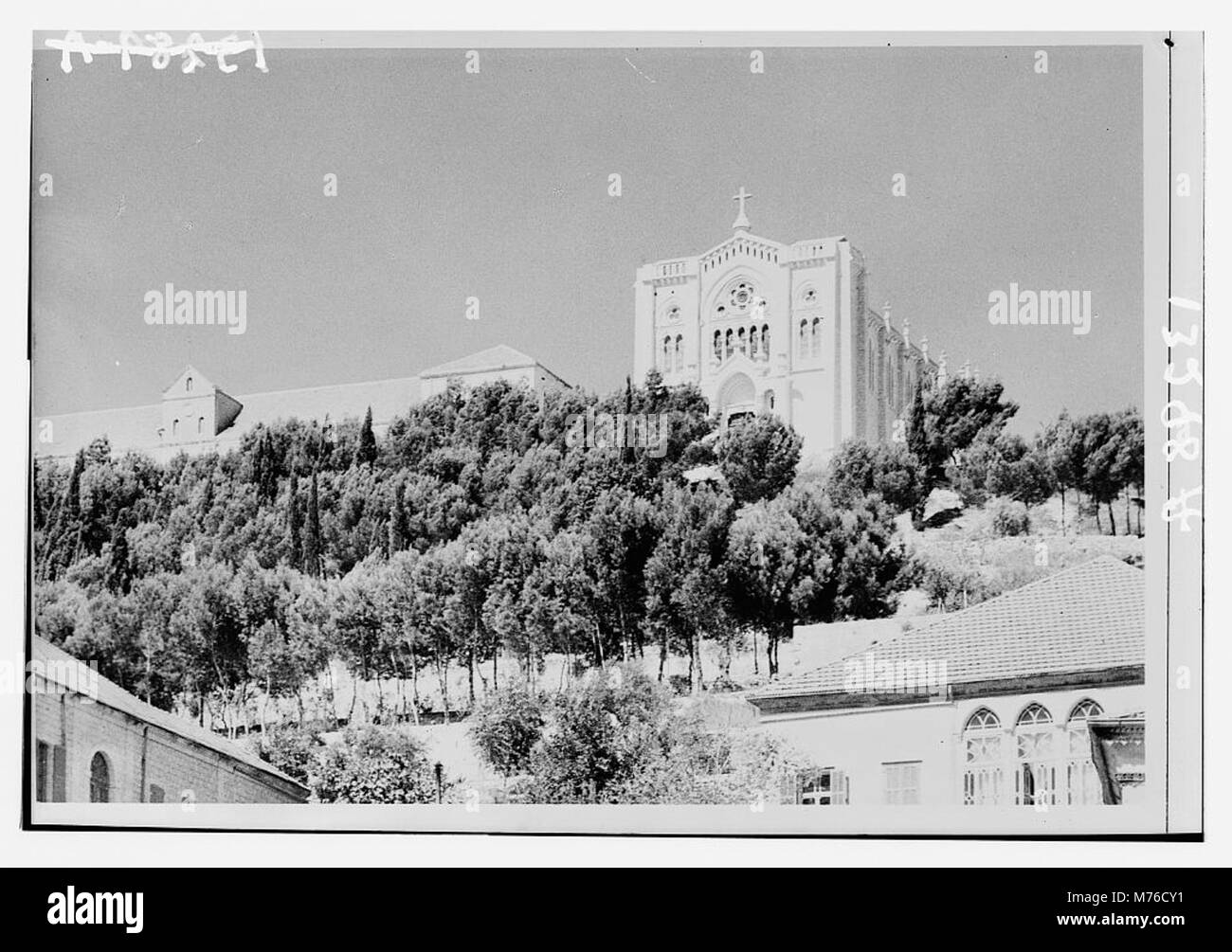 L’église de l’adolescence de Nazareth, lieu de pèlerinage chrétien, marquant le lieu où Jésus aurait passé son enfance. Cette église a une signification religieuse pour les visiteurs du monde entier. Banque D'Images