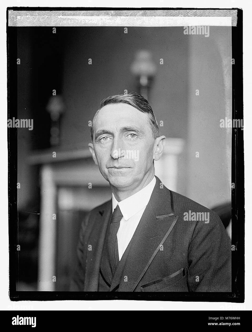 Portrait du sénateur Walter F. George de Géorgie, pris le 20 novembre 1922. L'image reflète son rôle prépondérant dans la politique américaine au début du XXe siècle, capturant son image comme une figure politique de premier plan de l'époque. Banque D'Images