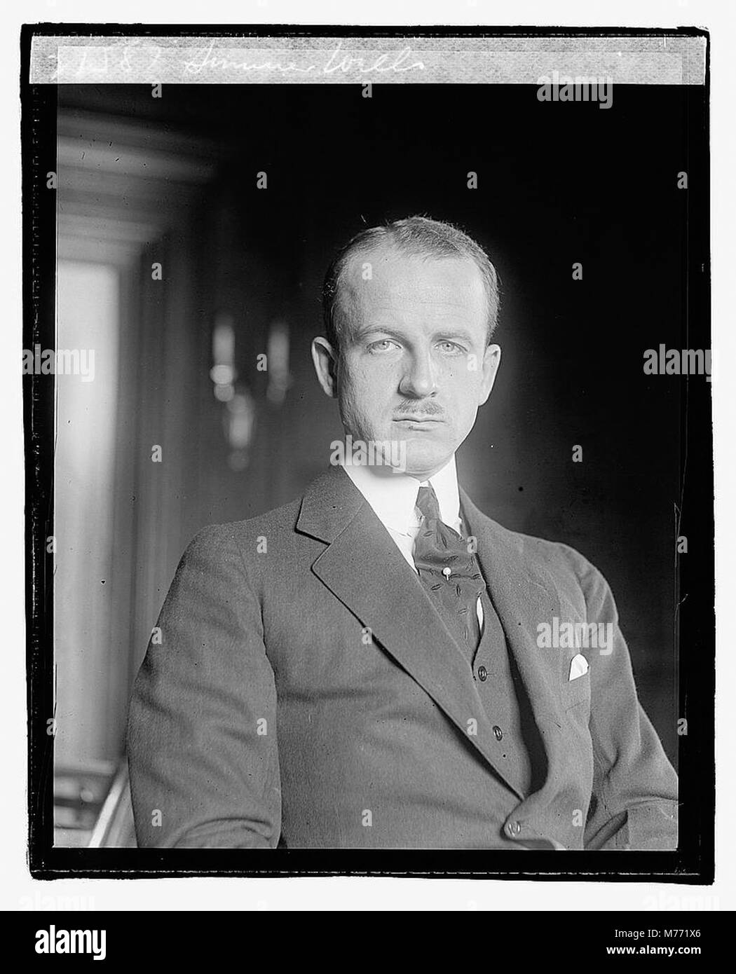 Portrait de Sumner Welles, diplomate américain, qui a été sous-secrétaire d'État. La photographie capture son rôle dans la politique étrangère américaine du début au milieu du XXe siècle. Banque D'Images