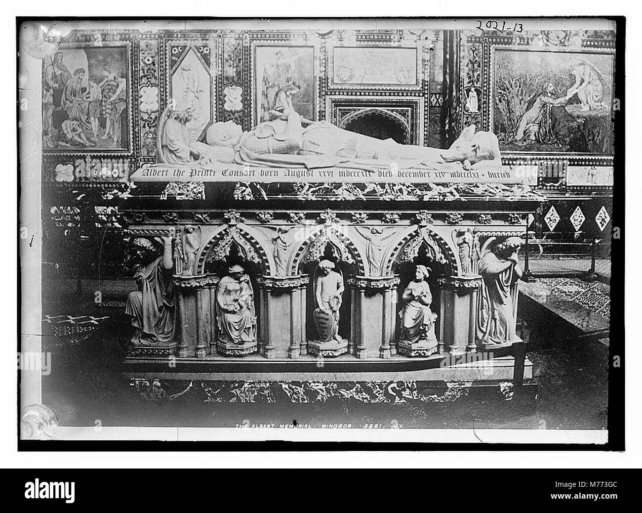 Le mémorial Albert et la tombe d'Albert à Windsor représentent un site historique important. Cette photographie illustre l'architecture détaillée du mémorial et son importance culturelle et historique. Banque D'Images