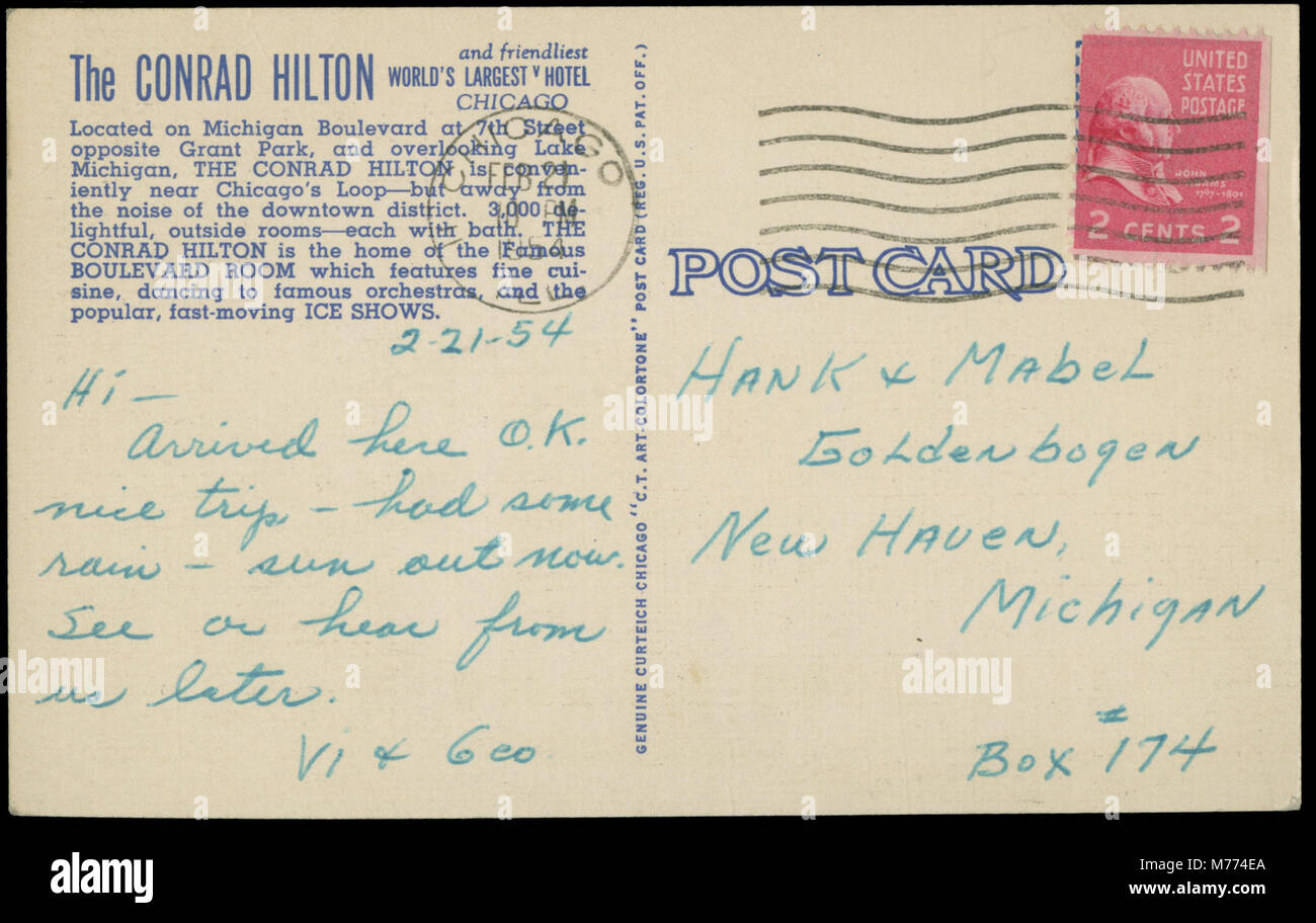Une photographie de l'hôtel Conrad Hilton à Chicago, un point de repère majeur de la ville. Connu pour son luxe et son importance architecturale, l'hôtel est un élément important de l'horizon et de l'histoire de Chicago. Banque D'Images