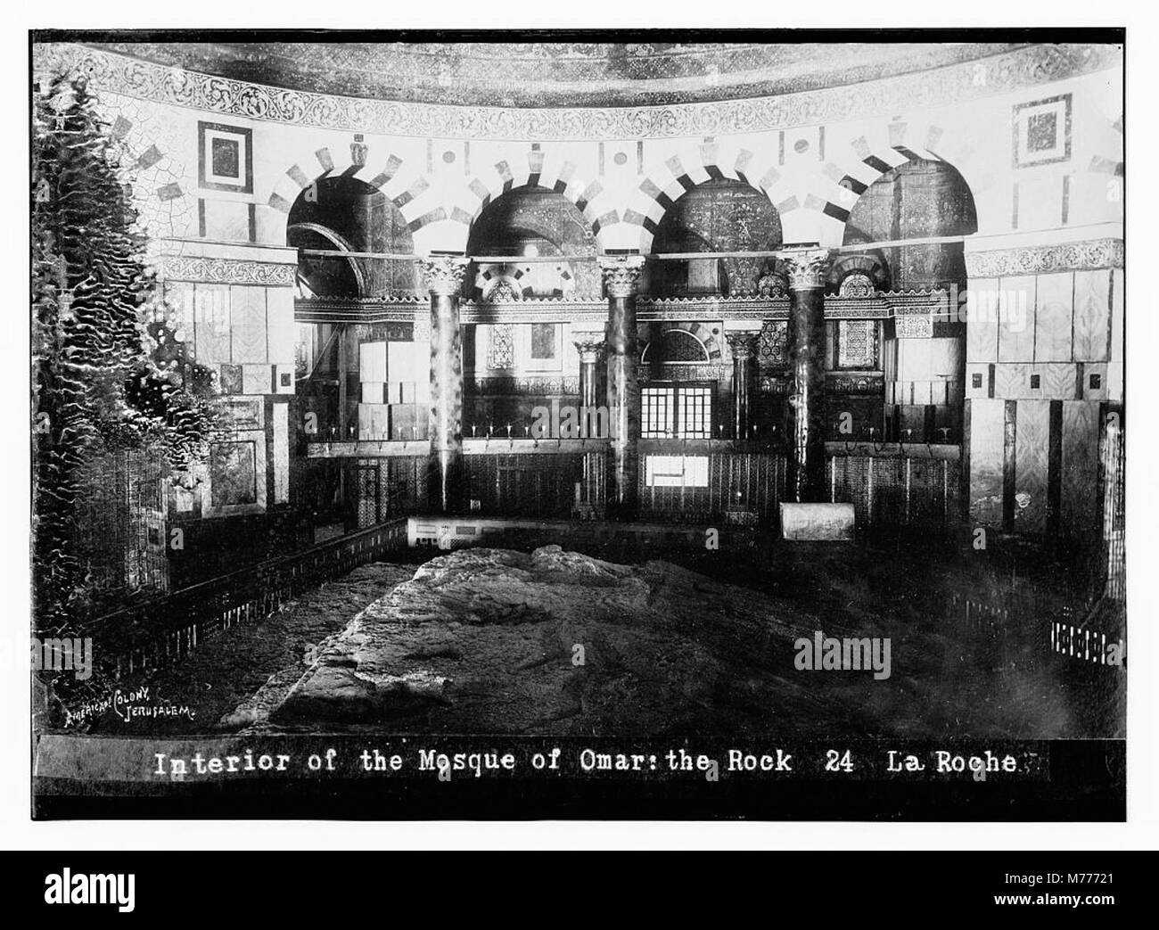 La roche à l'intérieur de mosquée d'Omar (c.-à-d., Dôme du Rocher) LOC.08642 matpc Banque D'Images