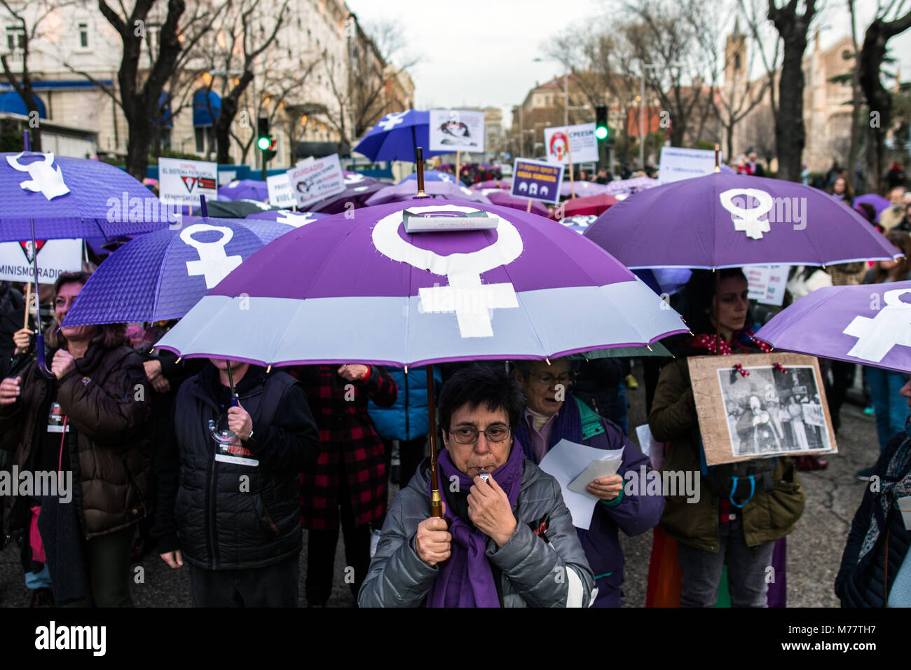 Madrid, Espagne. 8 mars, 2018. Protestant contre les femmes au cours de la Journée internationale des femmes à Madrid, Espagne. Credit : Marcos del Mazo/Alamy Live News Banque D'Images
