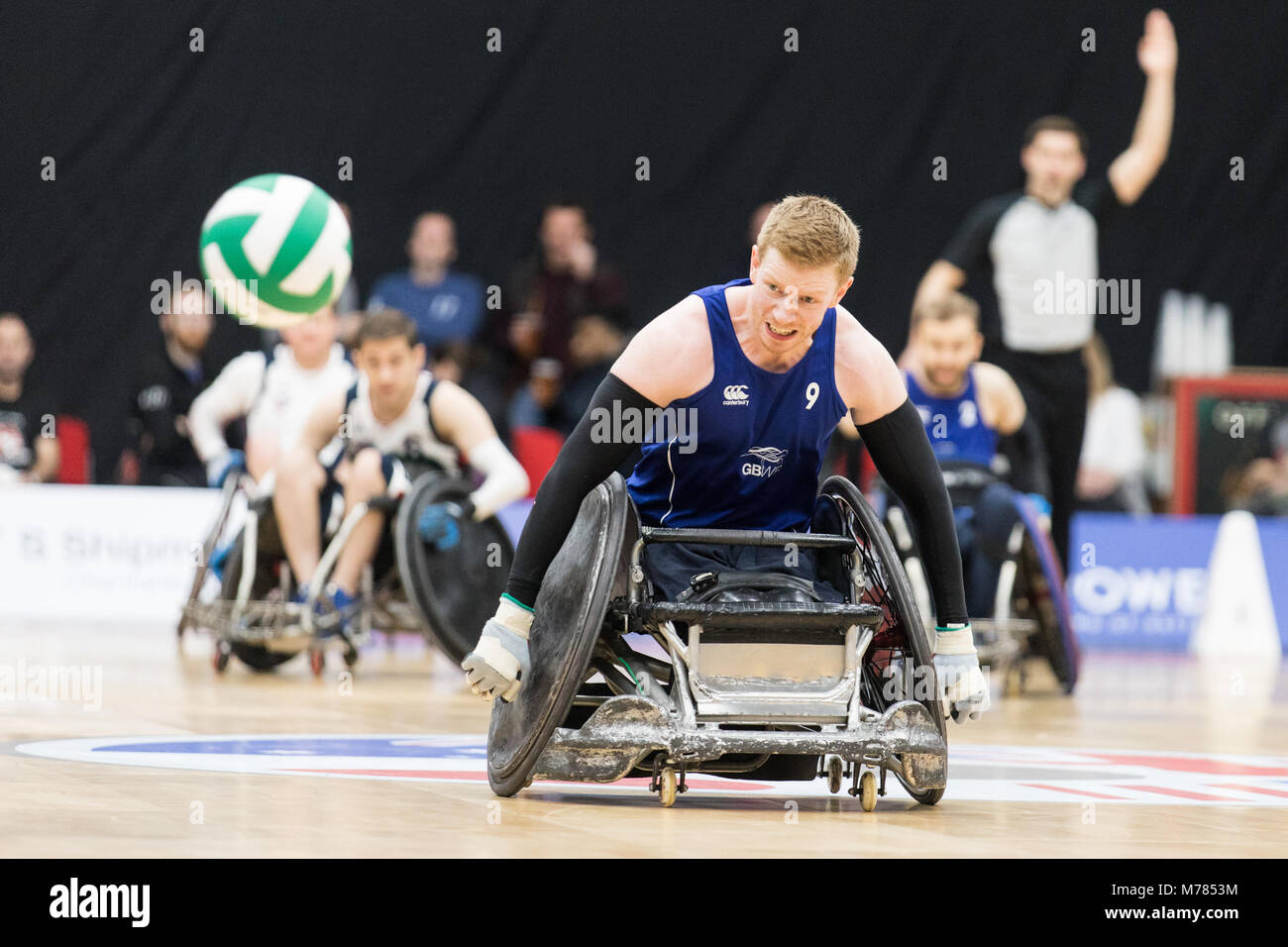 Leicester, Royaume-Uni. 9 mars, 2018. King Power Quad rugby nations tournament à Leicester, Leicester, UK. Match d'ouverture entre GB et USA, GO win. Go 's Jim Roberts a le pouvoir d'un laissez-passer. Credit : Carol Moir/ Alamy Live News. Banque D'Images