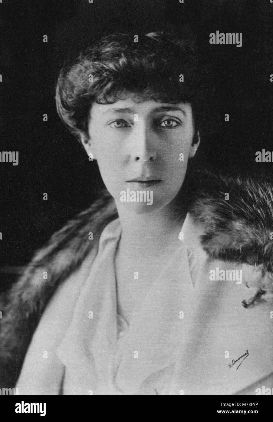 Portrait d'Elisabeth de Belgique ( 1876 - 1965 ) reine des Belges - photographie par Henri Manuel ( 1874 - 1947 ) Banque D'Images