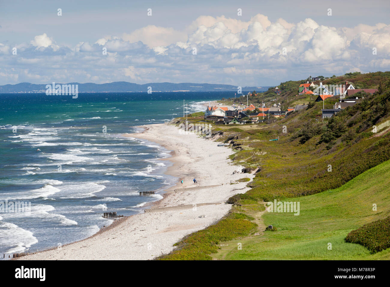 Vue sur Rageleje Strand Beach avec littoral suédois dans la distance, Rageleje, le Kattegat, la Nouvelle-Zélande, le Danemark, la Scandinavie, l'Europe Banque D'Images