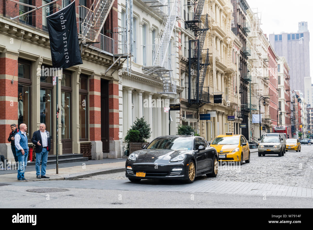 SoHo, quartier historique de fer de fonte, scène de rue, Manhattan, New York City Banque D'Images
