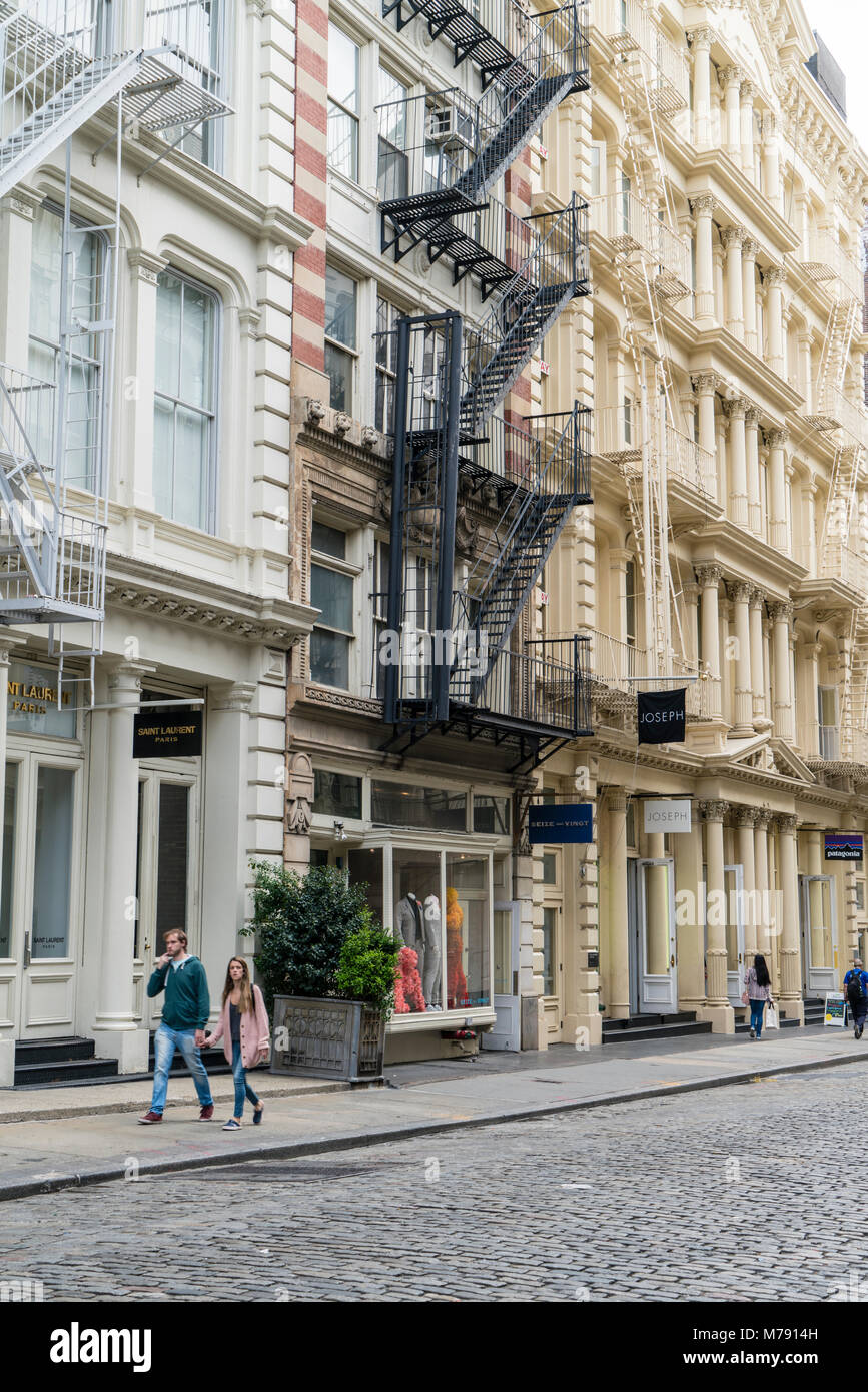 SoHo, quartier historique de fer de fonte, scène de rue, Manhattan, New York City Banque D'Images