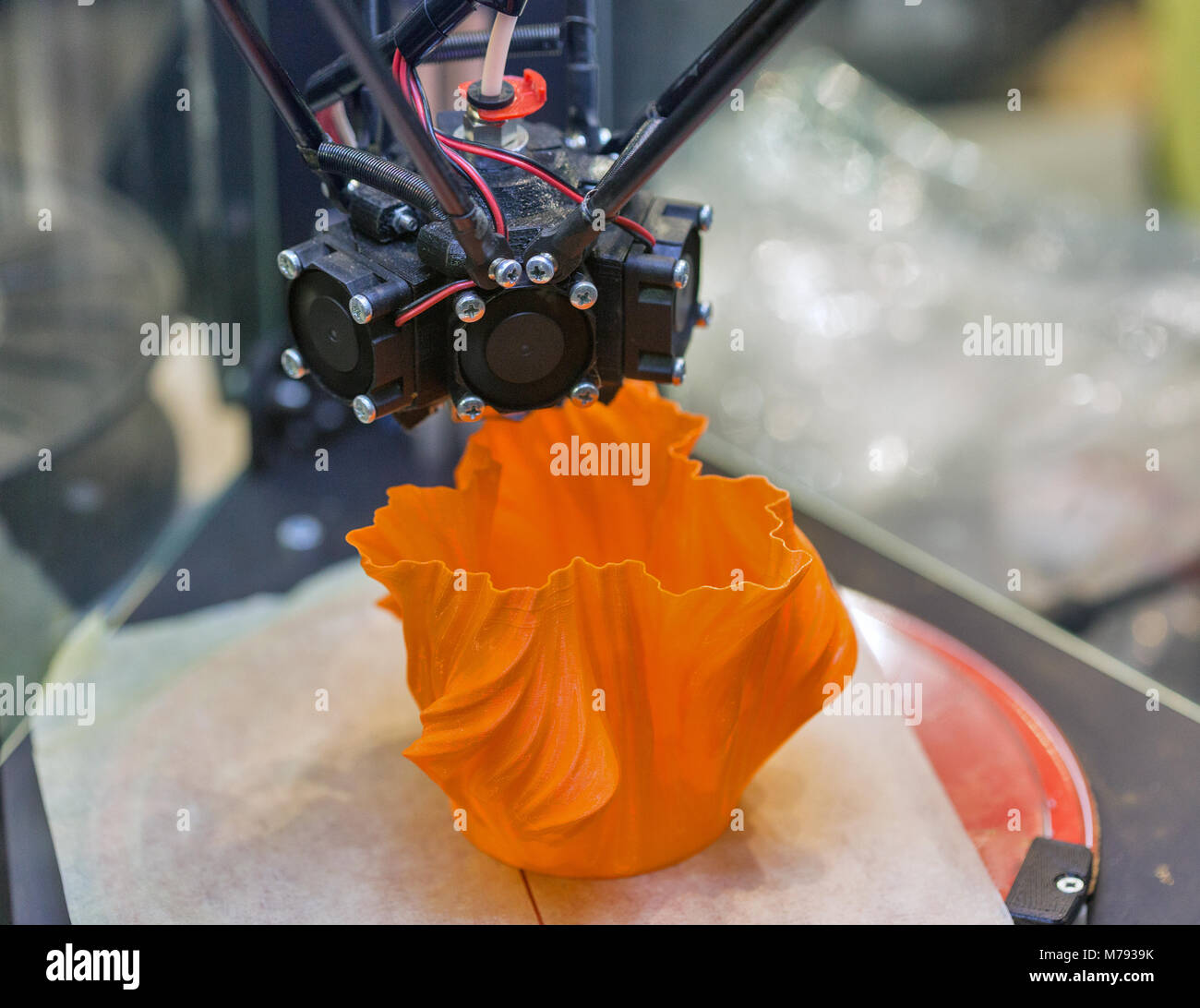 L'imprimante 3D crée des gros plan de l'objet Banque D'Images