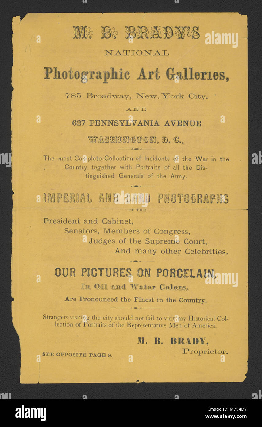 Cette publicité fait la promotion des National Photographic Art Galleries de M.B. Brady à New York et Washington, DC, mettant en évidence leurs services de photographie à la fin du XIXe siècle. Banque D'Images