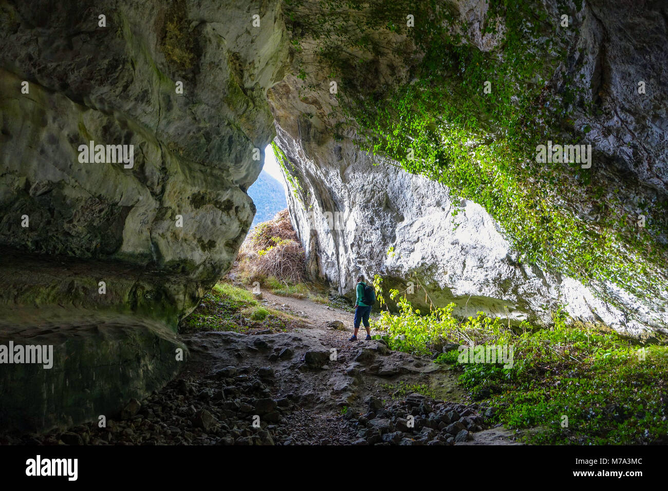 Figure féminine de lierre grotte avec soleil, de Niaux, Pyrénées, France Banque D'Images