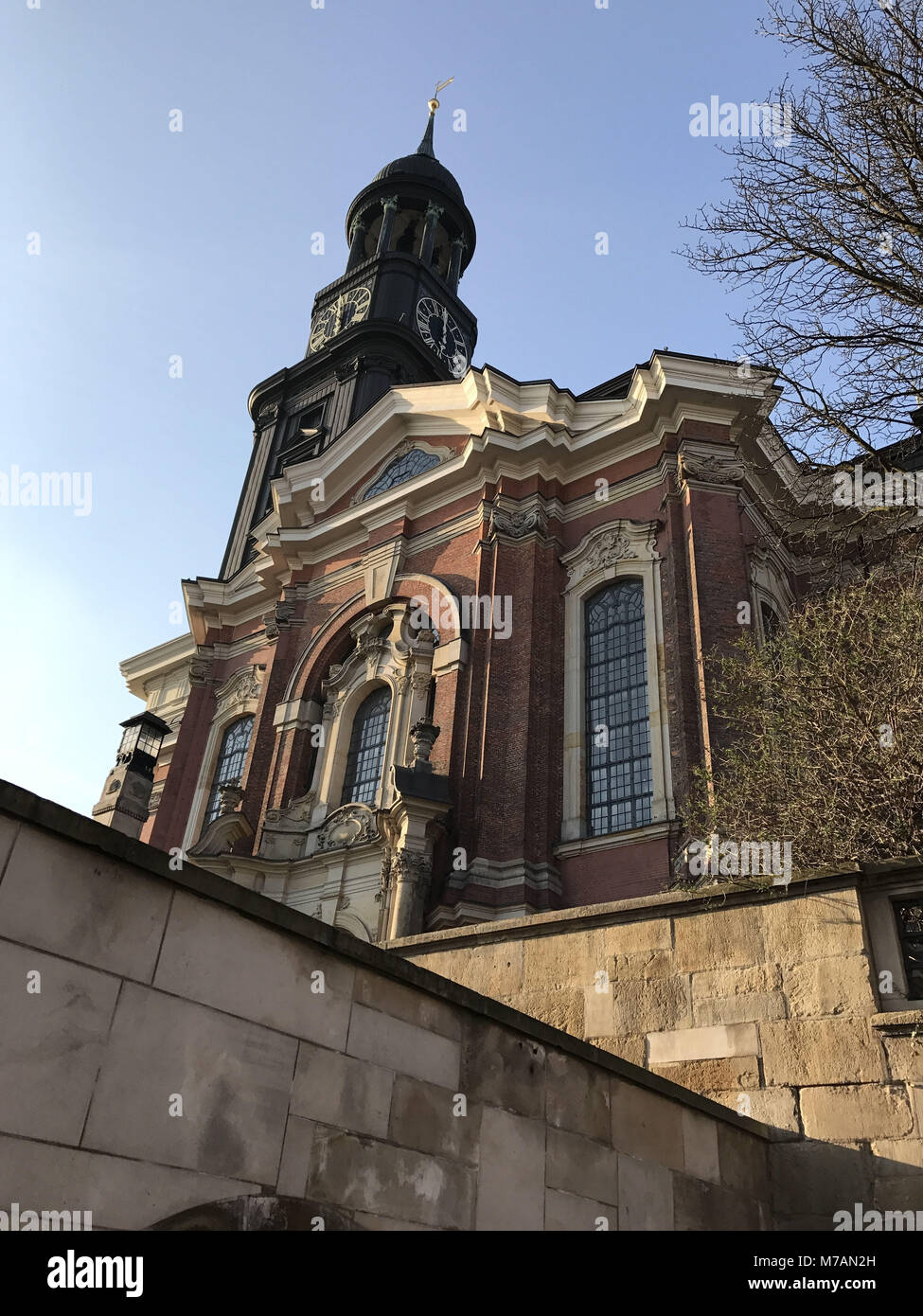 L'église principale protestante Saint Michel (Michel), le plus connu pour la construction de l'église de Hambourg Banque D'Images
