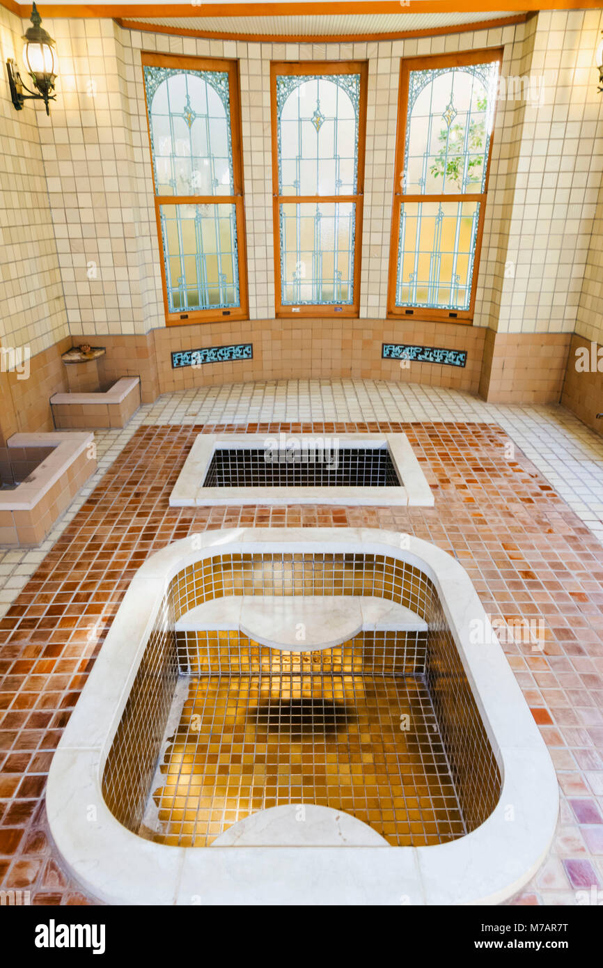 La salle de bain publique romaine Banque de photographies et d'images à  haute résolution - Alamy