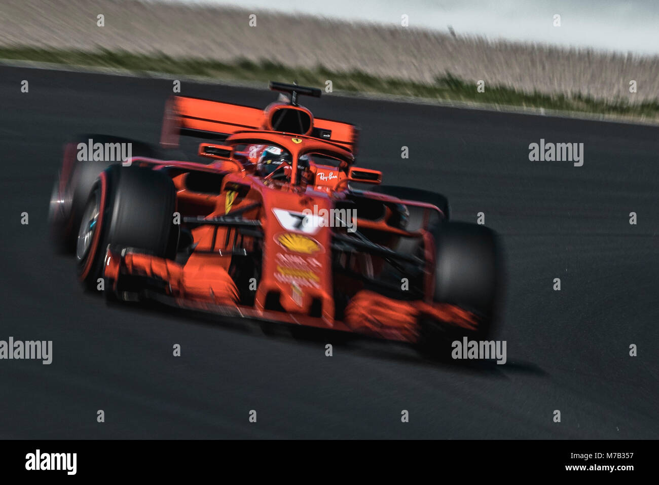 Barcelone, Espagne. 9 mars, 2018 : Kimi Raikkonen (FIN) disques durs dans sa Ferrari SF-71H pendant sept jours de la Formule 1 les essais au Circuit de Catalunya Crédit : Matthias Rickenbach/Alamy Live News Banque D'Images