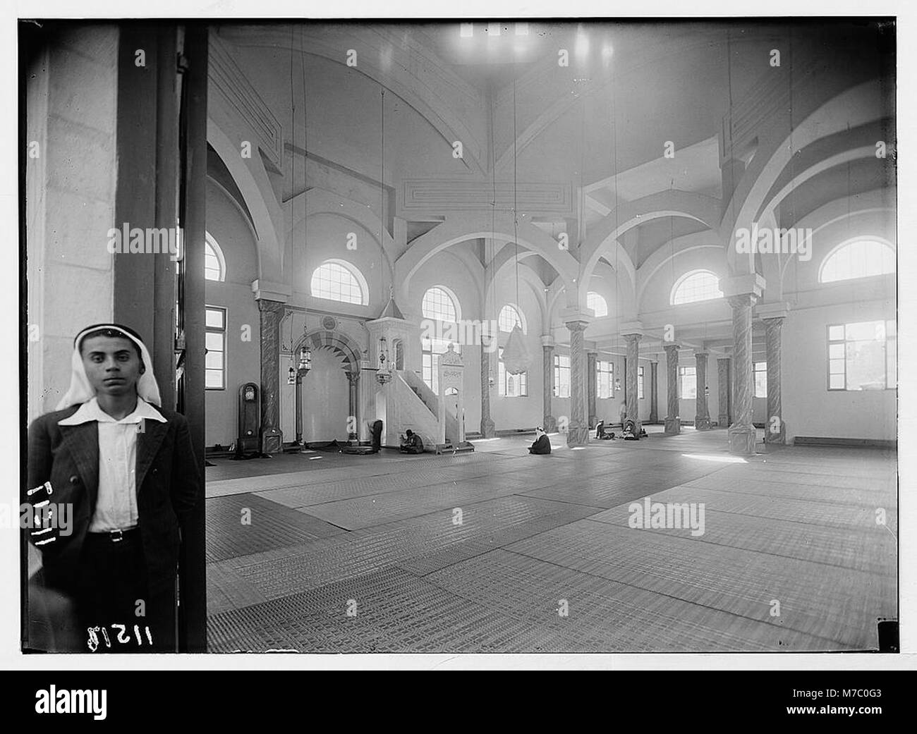 Les usines arabe et gen(nes) Améliorations à Naplouse. La nouvelle mosquée. Int(érieur) du portail principal. Orient entr(ance) LOC.04373 matpc Banque D'Images