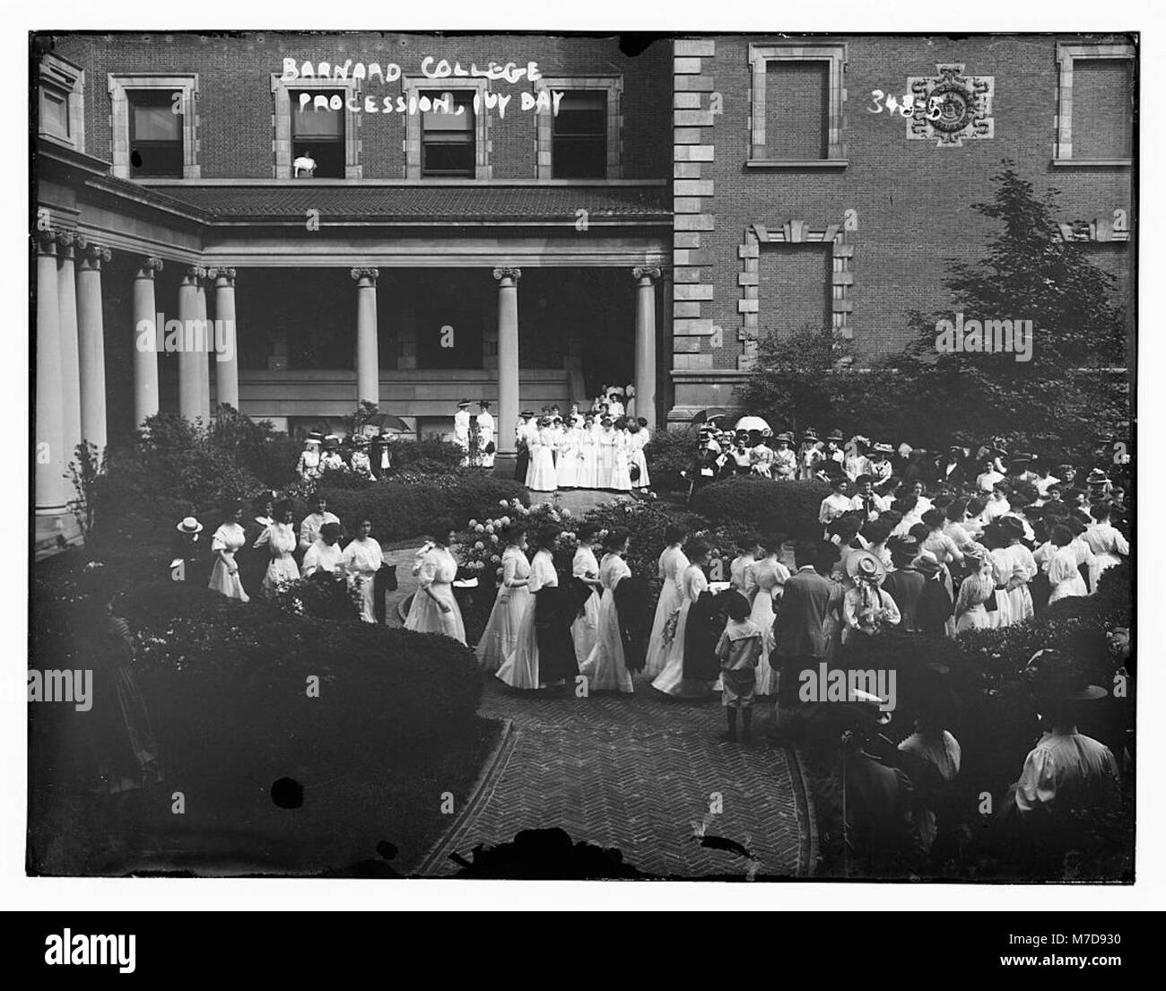 Une cérémonie au Barnard College marquant le Ivy Day, un événement annuel célébrant les réalisations académiques et sociales. Banque D'Images