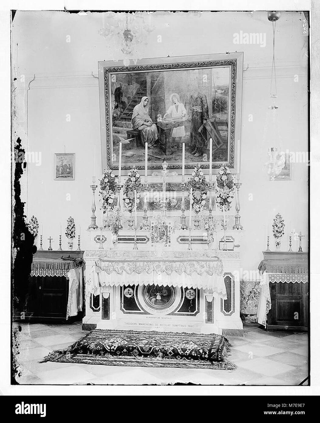 Une représentation de l'atelier de Joseph à Nazareth, illustrant le cadre où Joseph, le charpentier, travaillait à l'époque biblique. Banque D'Images
