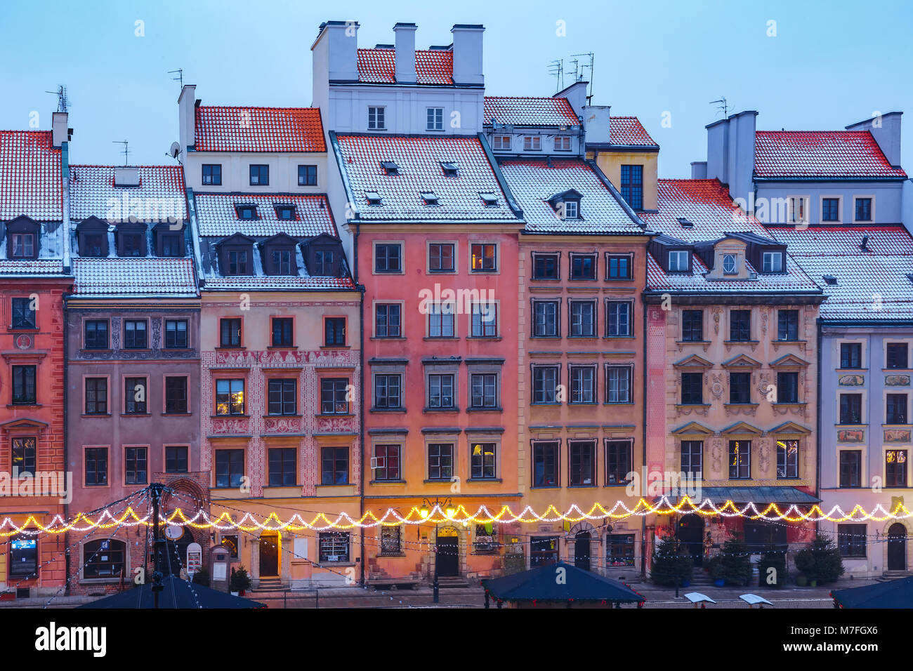 Place du marché de la vieille ville en matinée, Varsovie, Pologne. Banque D'Images