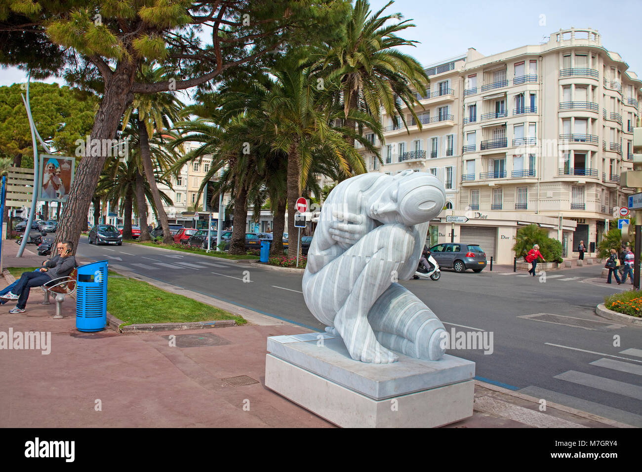 La sculpture de l'artiste Rabarama Paola Epifani, Boulevard de La Croisette, Cannes, Côte d'Azur, France Sud, France, Europe Banque D'Images