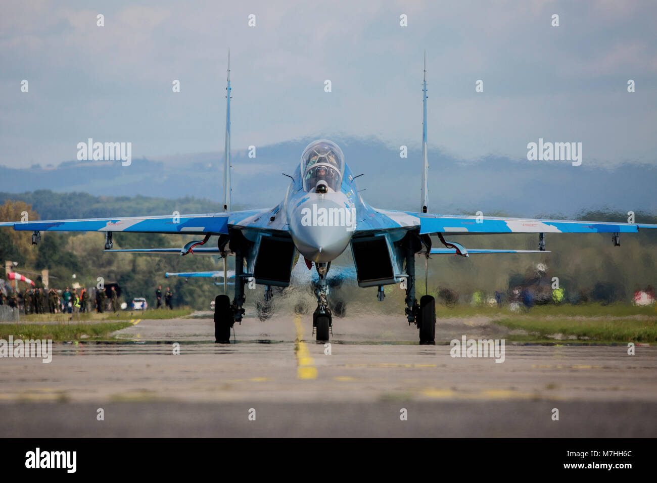 L'Armée de l'air ukrainienne Su-27 sur la ligne de vol, Hradec Kralove, République tchèque. Banque D'Images