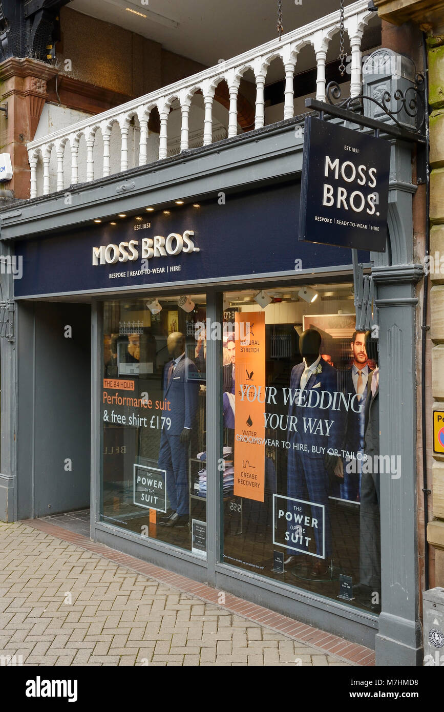 Moss Bros shop front en centre-ville de Chester UK Banque D'Images