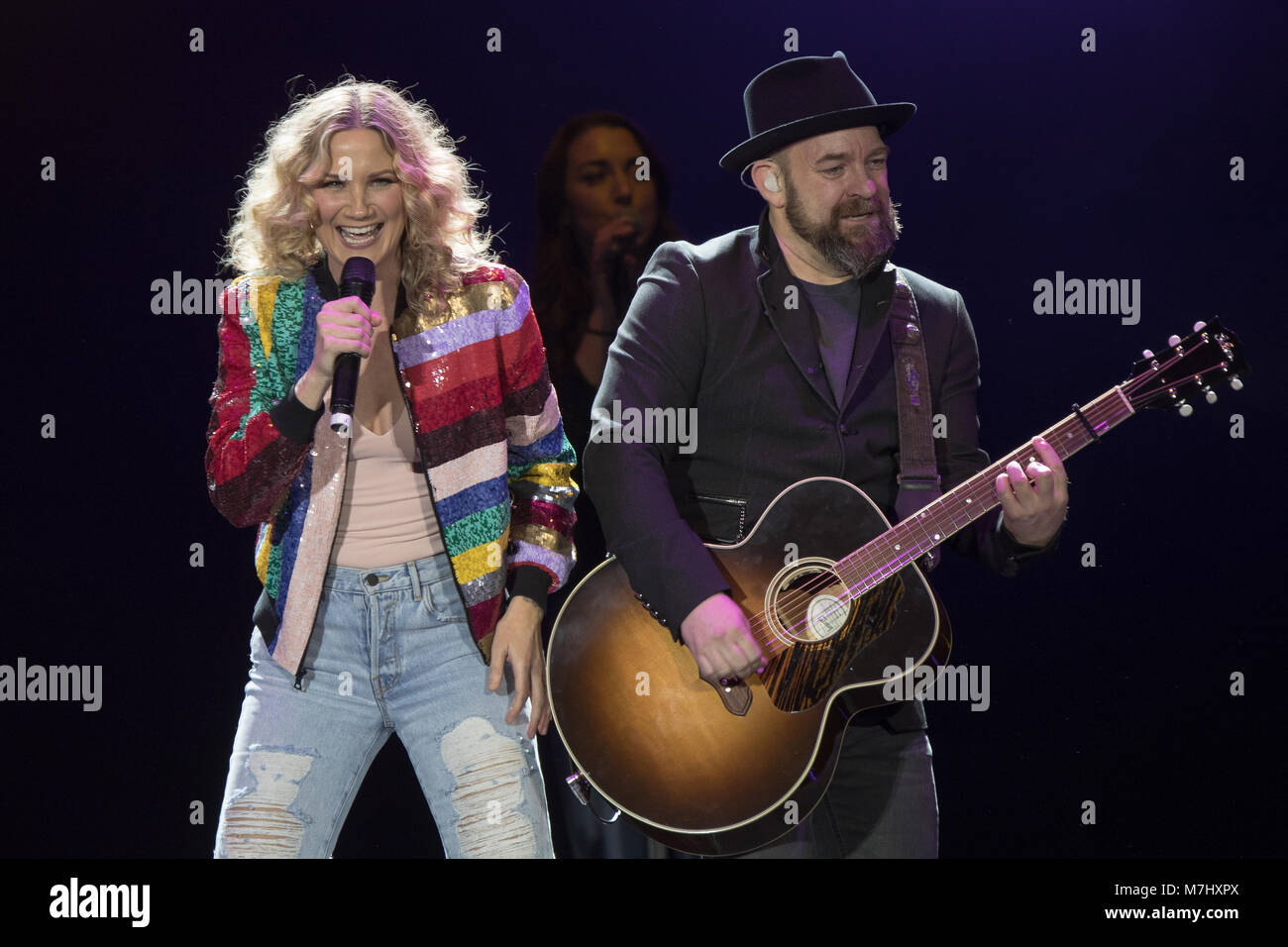 Londres, Angleterre. 10 mars 2018, Jennifer Nettles et Kristian Bush effectuer comme Sugarland lors d'un pays à l'autre à l'O2 Arena le 10 mars 2018, Londres. L'Angleterre.© Jason Richardson / Alamy Live News Banque D'Images