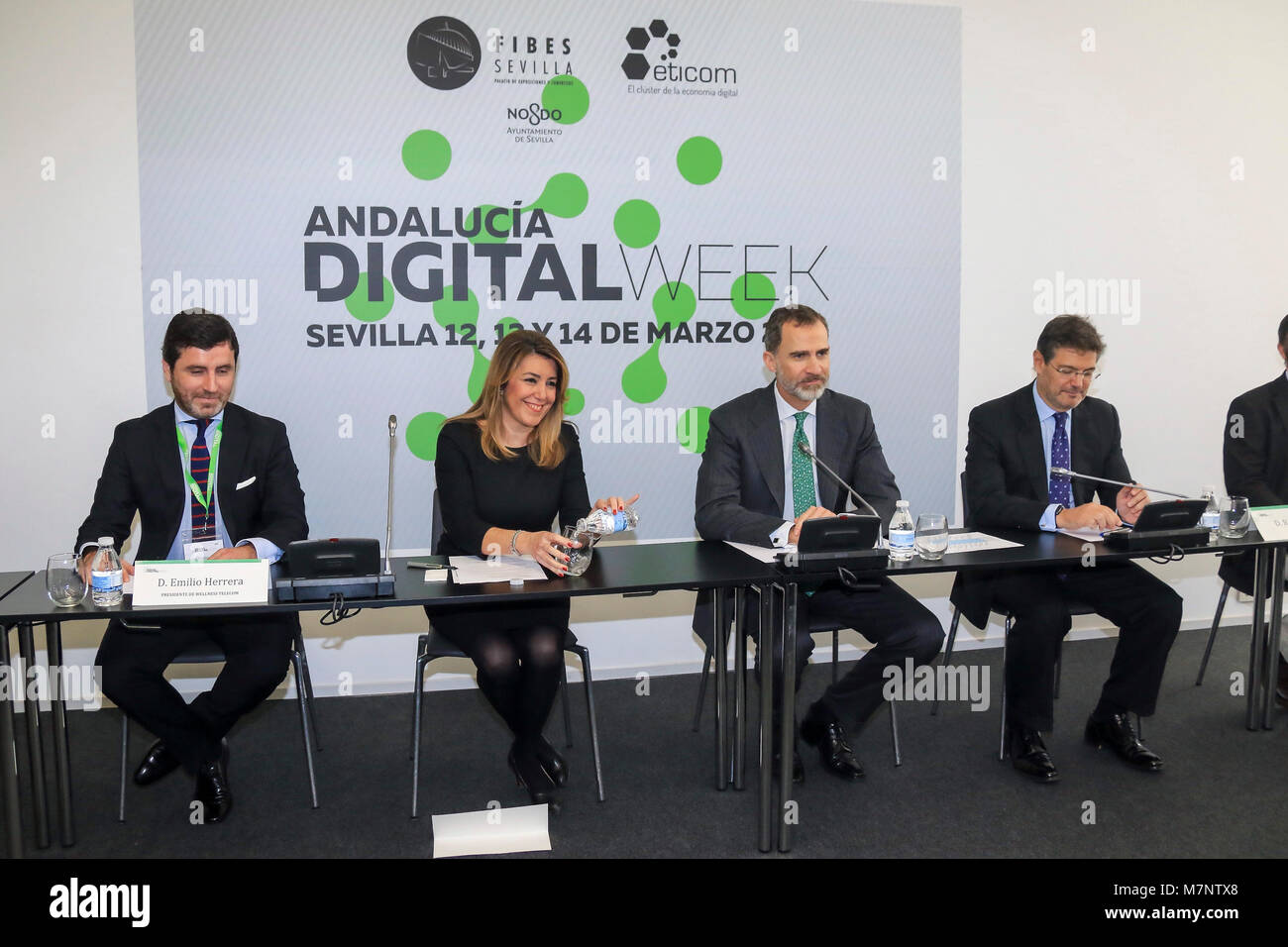 Séville, Espagne. 12Th Mar, 2018. Roi d'Espagne Felipe VI et politicien Susana Diaz lors de l'inauguration de la 1 édition de la semaine numérique " Andalousie " à Séville le lundi, 12 mars 2018 Credit : Gtres información más Comuniación sur ligne, S.L./Alamy Live News Banque D'Images