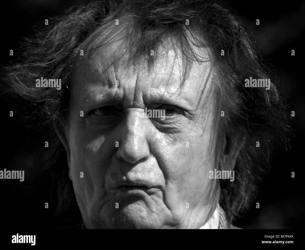 Le comédien Ken Dodd à l'inauguration d'une statue à Max Miller à New Road Brighton aujourd'hui 12 août 2007 Banque D'Images