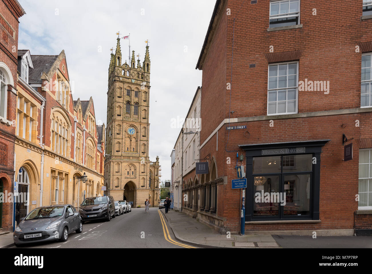 L'église de St Marys, vu le long de Old Square road dans le centre-ville de Warwick. Banque D'Images