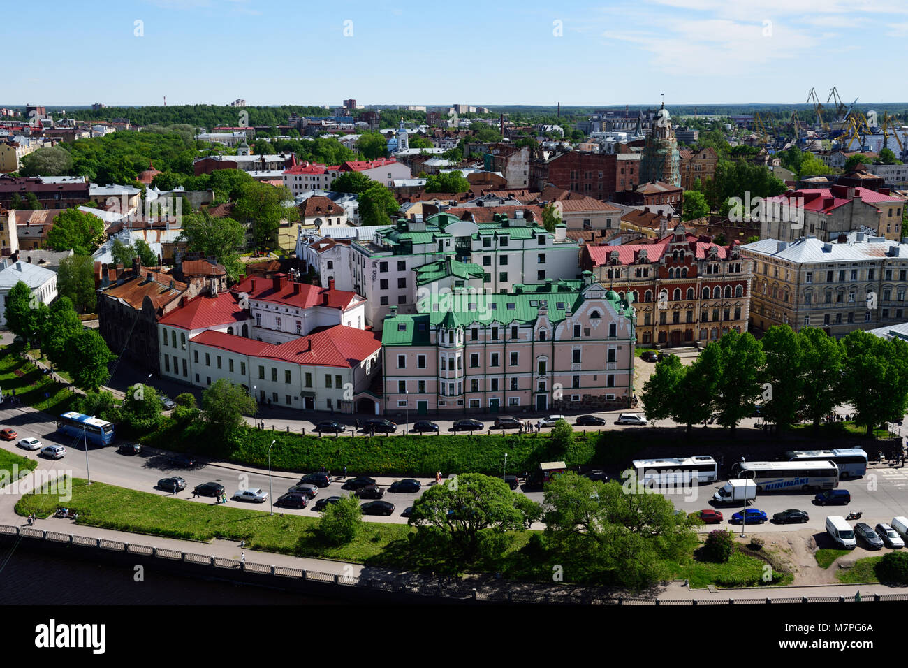 Vyborg, oblast de Léningrad, en Russie - 6 juin 2015 : vu de la tour Saint Olav. Avant 1940, Vyborg était la deuxième plus grande ville de Finlande Banque D'Images