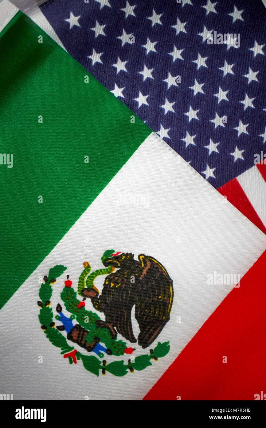 Us stars and stripes avec drapeau Drapeaux drapeau mexicain Banque D'Images
