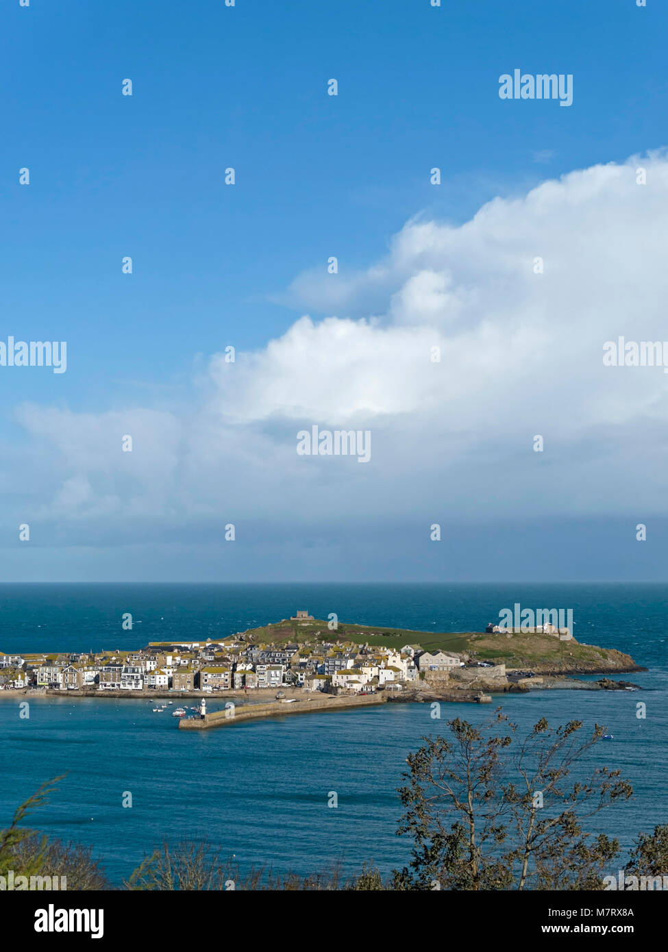 La ville balnéaire de Cornouailles et le port de St Ives en Cornouailles, Angleterre, RU Banque D'Images