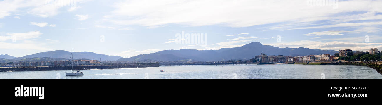 Panorama de la baie de Fontarabie, Pays Basque, Espagne Banque D'Images