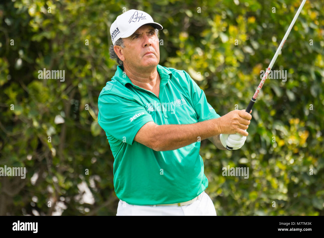 11 mars 2018 - Newport Beach, États-Unis - Davis Frost fait un coup de départ sur le trou d'sixthteenth au cours de la ronde finale de la Classique de Toshiba à la Newport Beach Country Club. (Crédit Image : © Doug Gifford via Zuma sur le fil) Banque D'Images