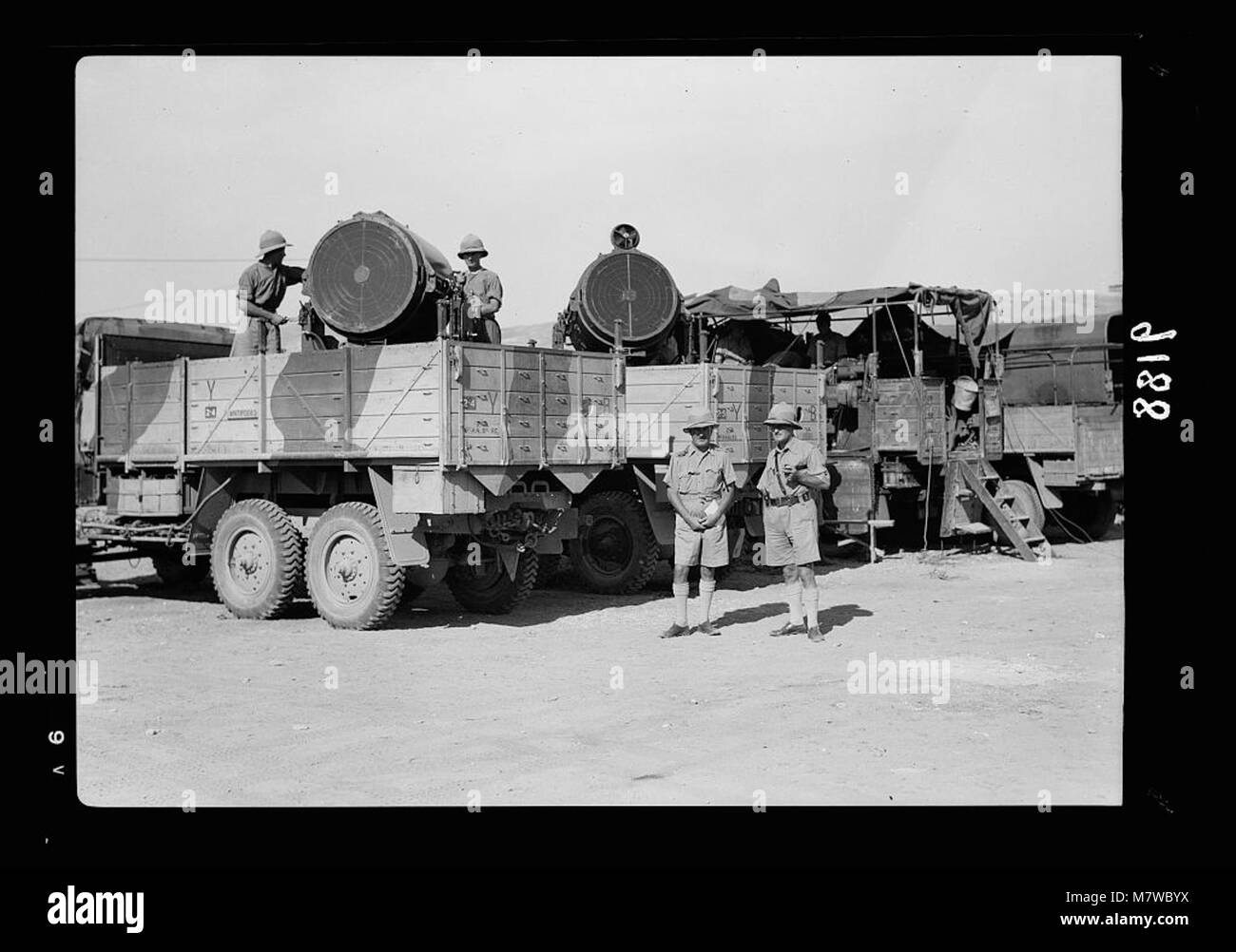 Les perturbations de la Palestine de 1936. Mobile search-feux montés sur camions LOC.18203 matpc Banque D'Images